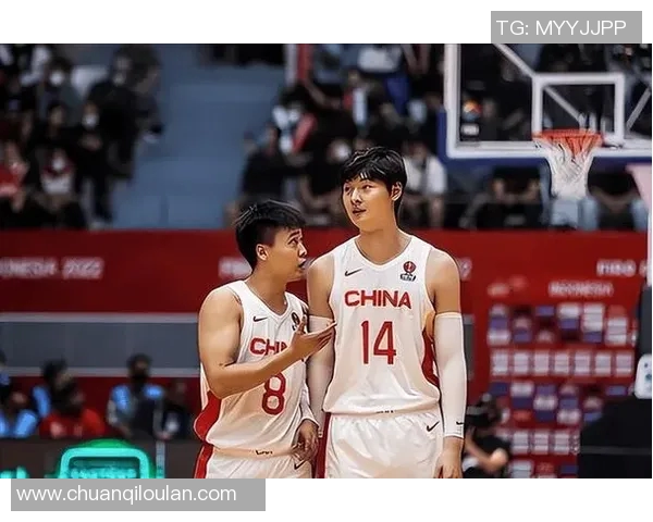 王哲林的篮球之路：从青涩少年到CBA明星的成长故事与奋斗历程