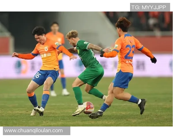 鲁能与国安历年交锋比分回顾及精彩瞬间分析